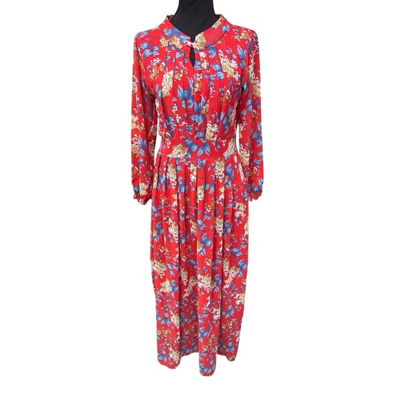 Praewa Dresses & Skirts - Red Floral Maxi Long Dress Medium Tie Back Classy Flowing